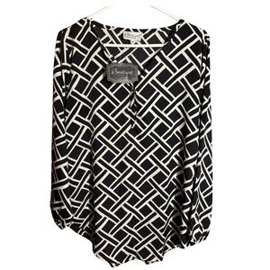 Black and‎ White Patterned Women's Blouse